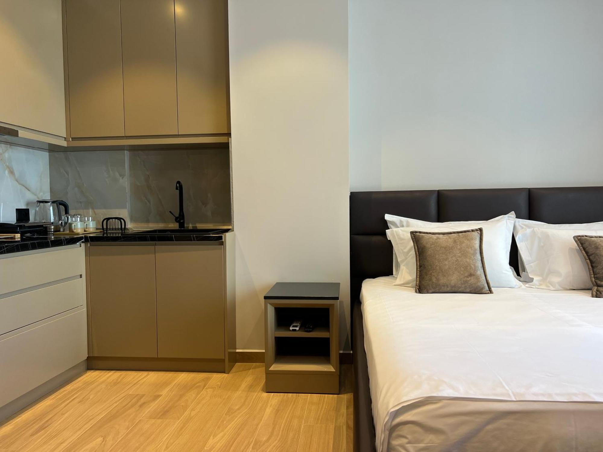 Coastline Luxury Apart Hotel Golem  Luaran gambar