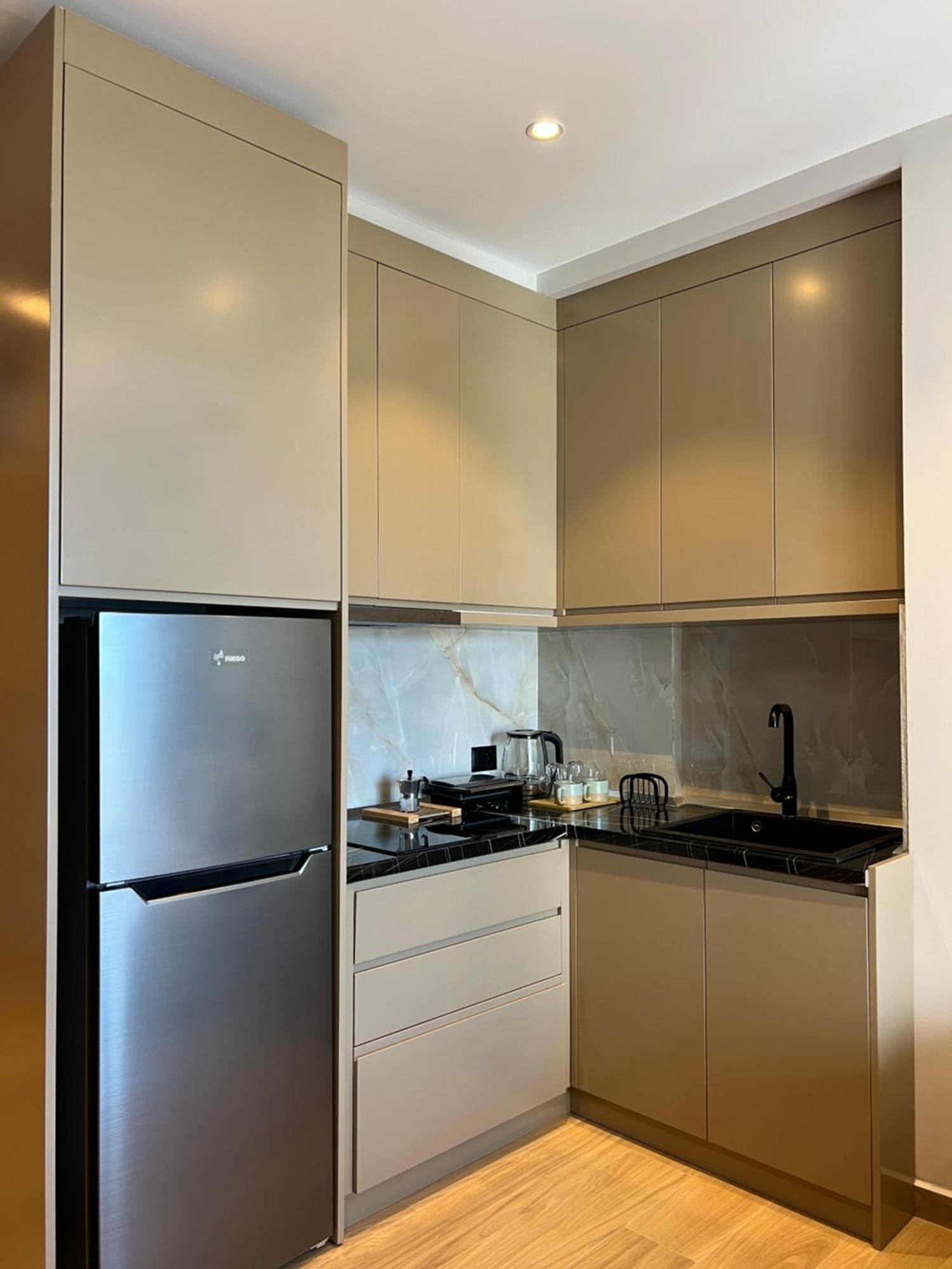 Coastline Luxury Apart Hotel Golem  Luaran gambar