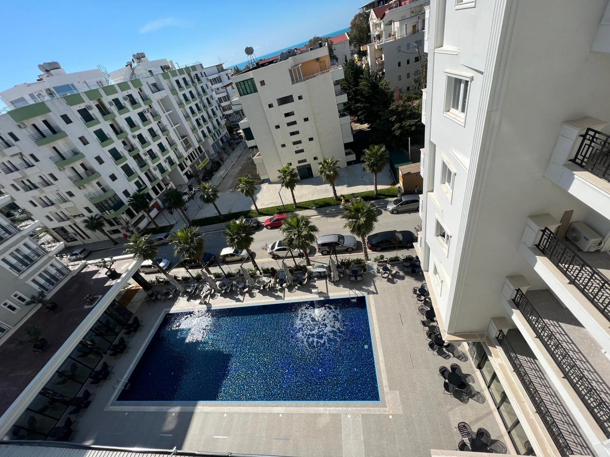 Coastline Luxury Apart Hotel Golem  Luaran gambar