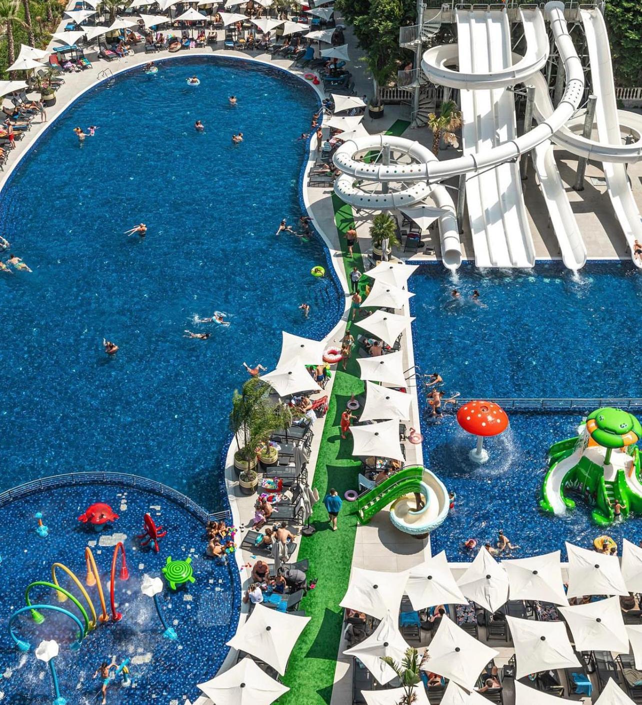 Coastline Luxury Apart Hotel Golem  Luaran gambar